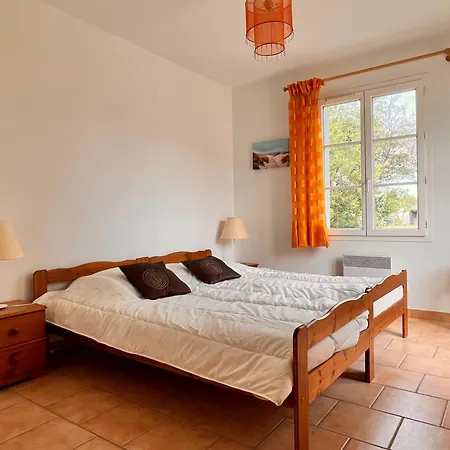 Holiday home Opaline Maison Spacieuse Proche Sainte-Marie-de-Re